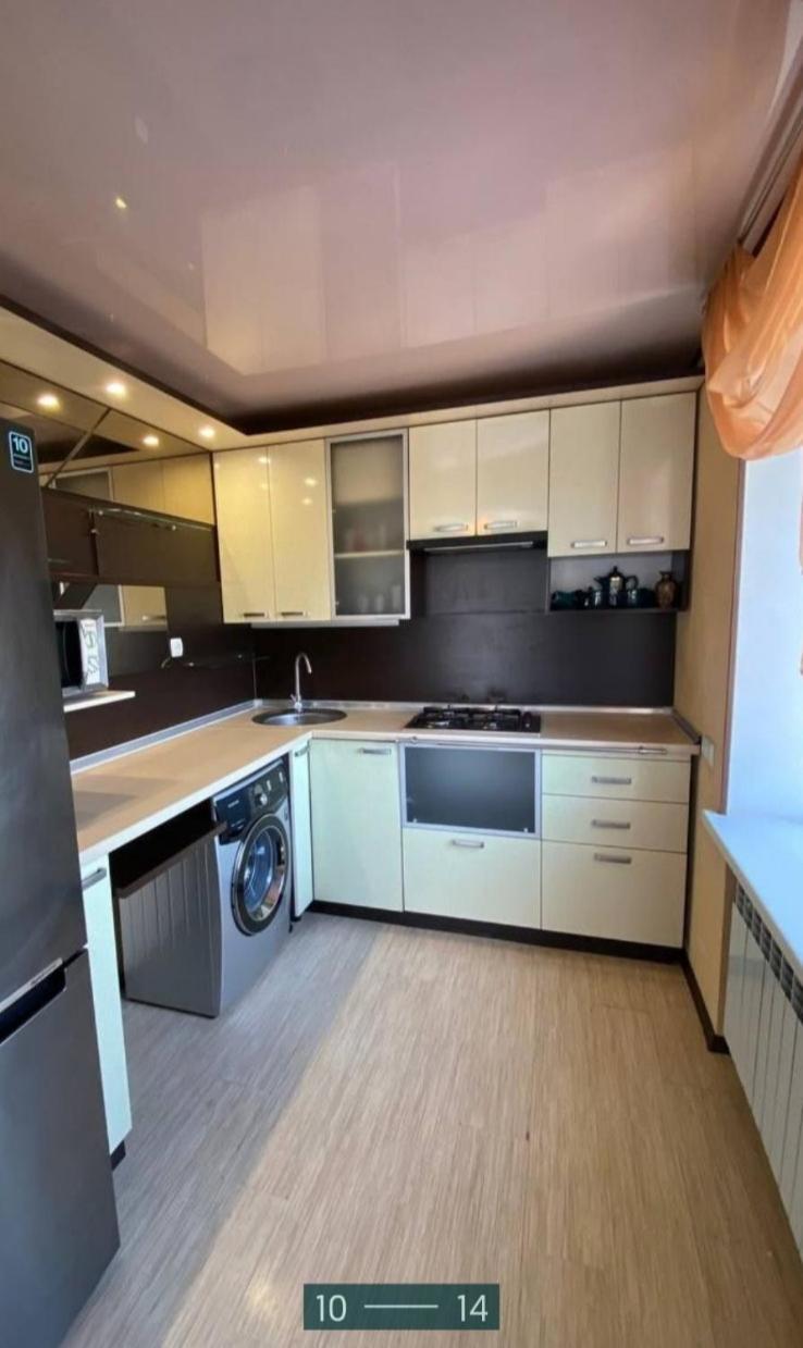Проспект Мира 35 Апартаменты Krivói Rog Exterior foto