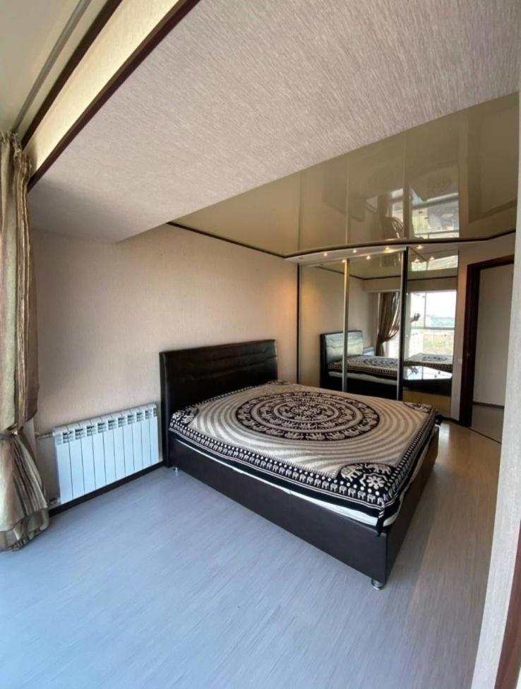 Проспект Мира 35 Апартаменты Krivói Rog Exterior foto